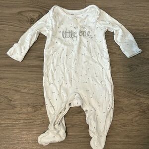 3-6M One Piece Pajamas/Outfit